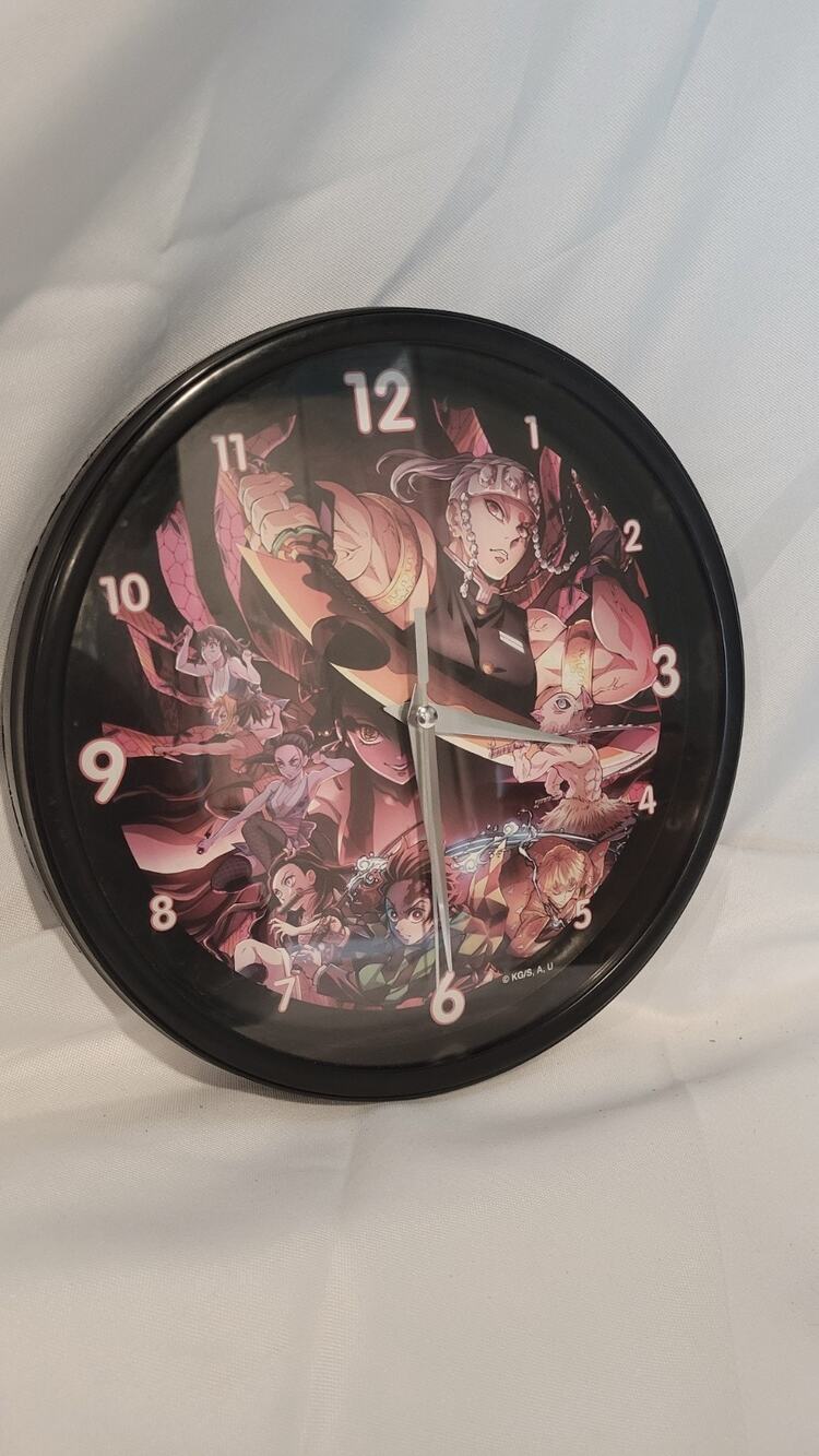 Demon Slayer [Entertainment District Arc] - Demon Slayers vs. Daki Wall Clock (9